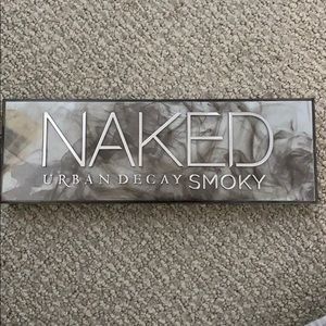 NAKED Urban Decay Smoky Palette